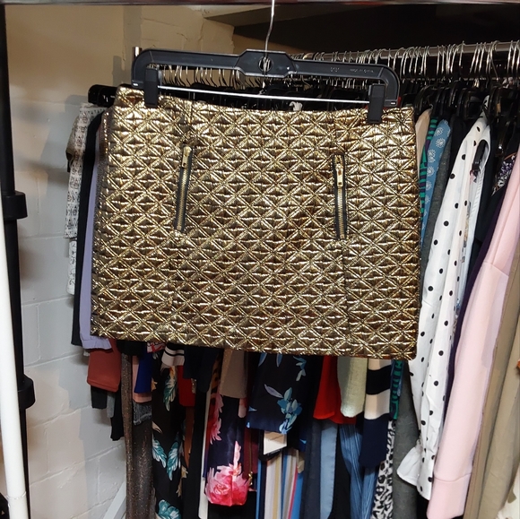 Skirt - Picture 2 of 2